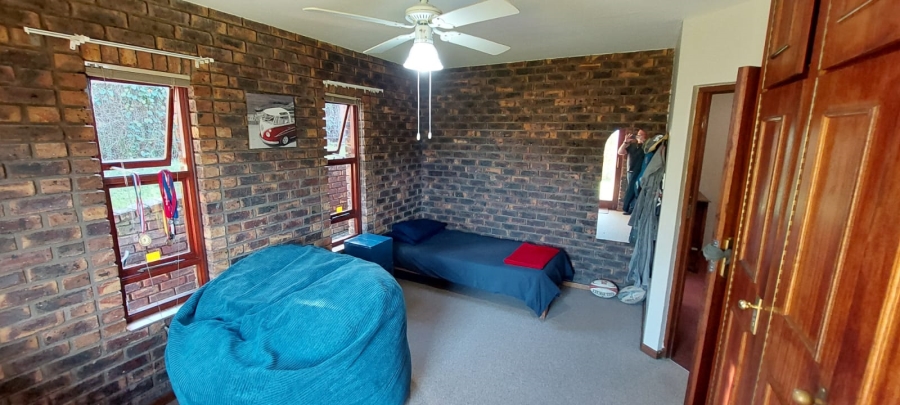 4 Bedroom Property for Sale in Noorsekloof Eastern Cape